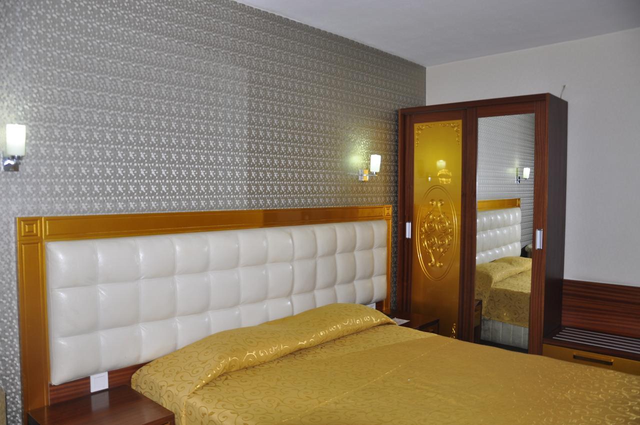 Kayalar Hotel Анталия Екстериор снимка